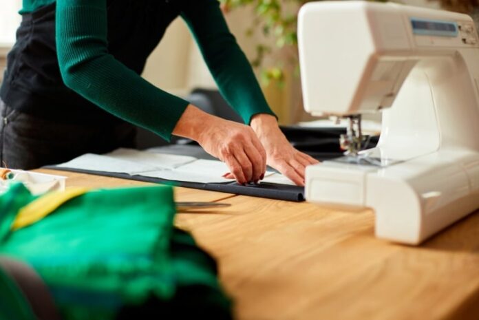 Top 4 Tips for Selecting a Sewing Contractor for Your Product