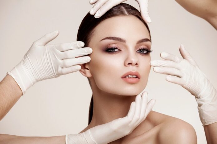 what to expect at your plastic surgery consultation