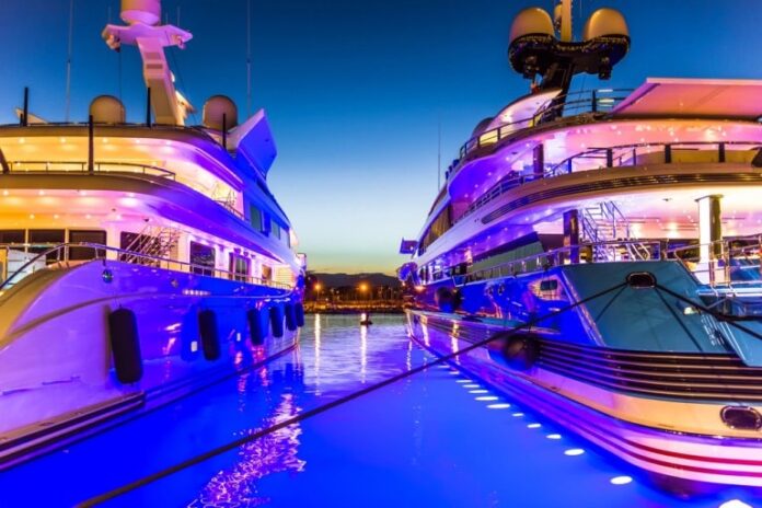 key elements for hosting the ultimate luxury yacht party