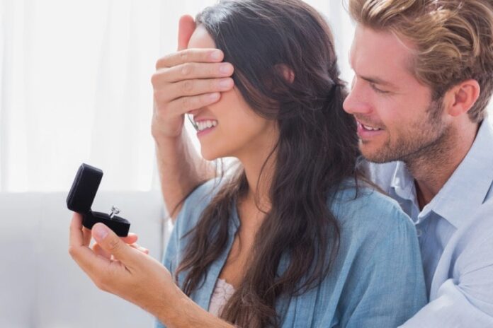 will-your-engagement-ring-pass-the-vibe-check-in-10-years