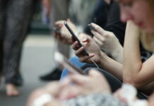 How Mobile Habits Differ Between Northern and Southern Europe? How Mobile Habits Differ Between Northern and Southern Europe